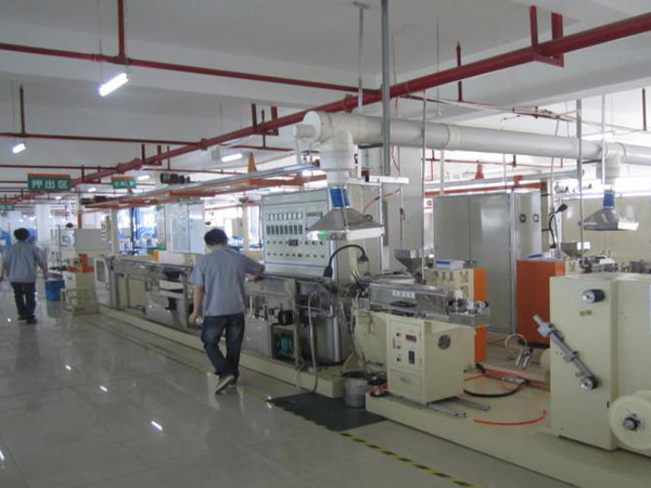 ฟลูออรีนพลาสติก (Teflon) Extrusion Line